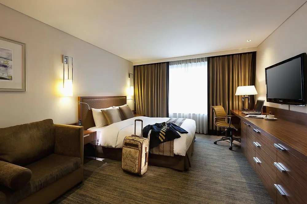 Novotel Ambassador Doksan Seoul 4*,