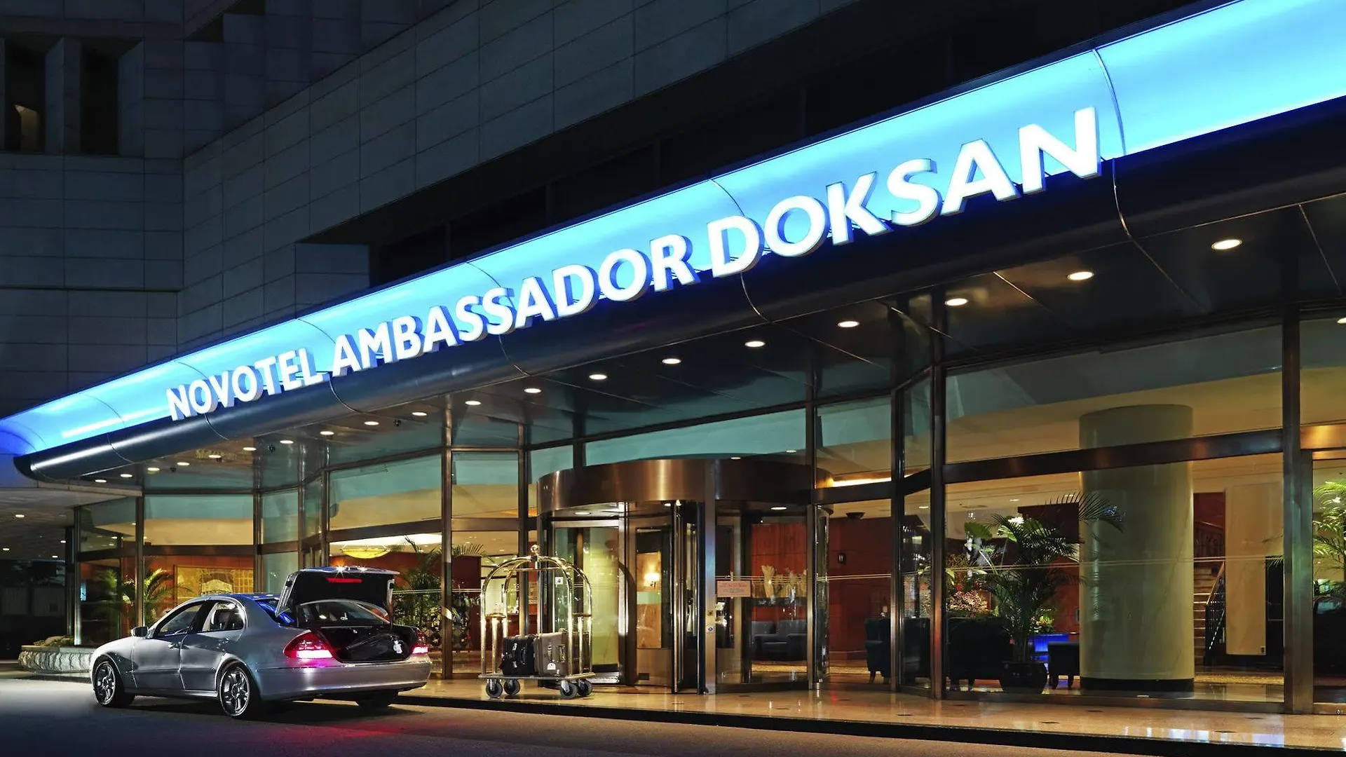 Novotel Ambassador Doksan Seoul 4*,
