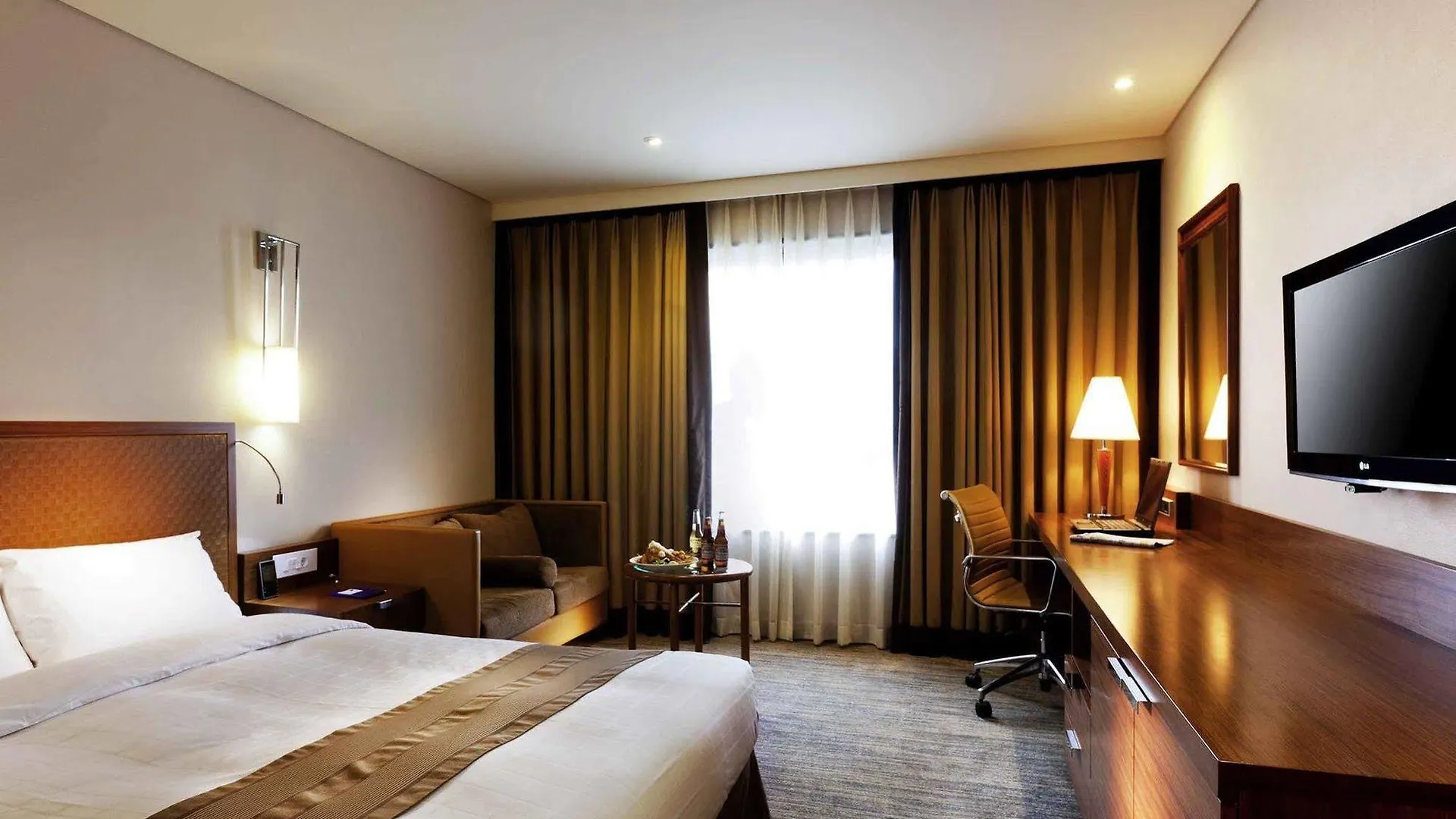Novotel Ambassador Doksan Seoul 4*,  South Korea