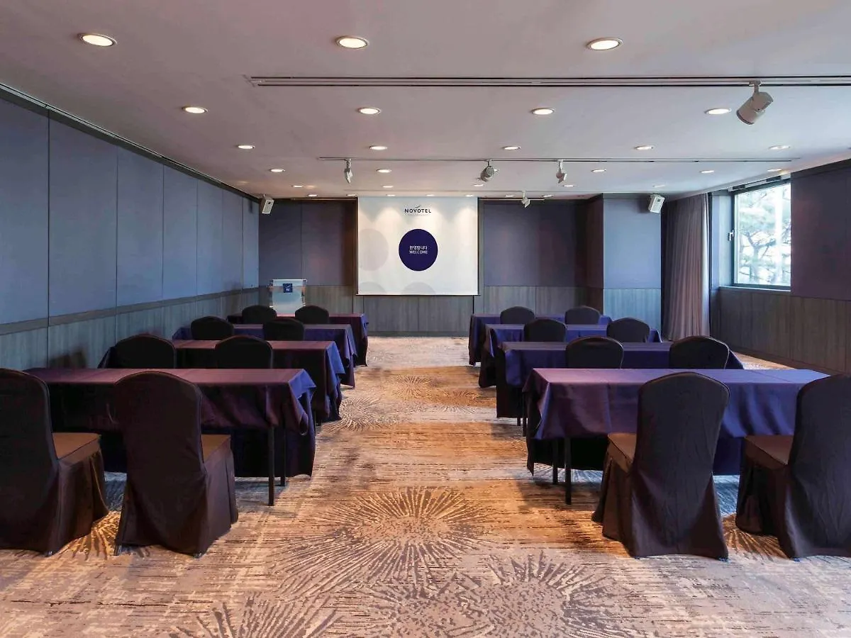 Novotel Ambassador Doksan Seoul 4*,